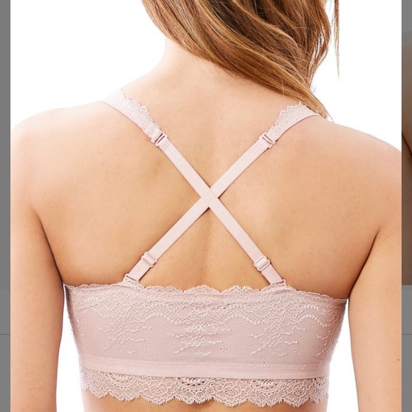 Spanx Undie-tectable lace wireless bralette - Powder - Picture 5 of 11